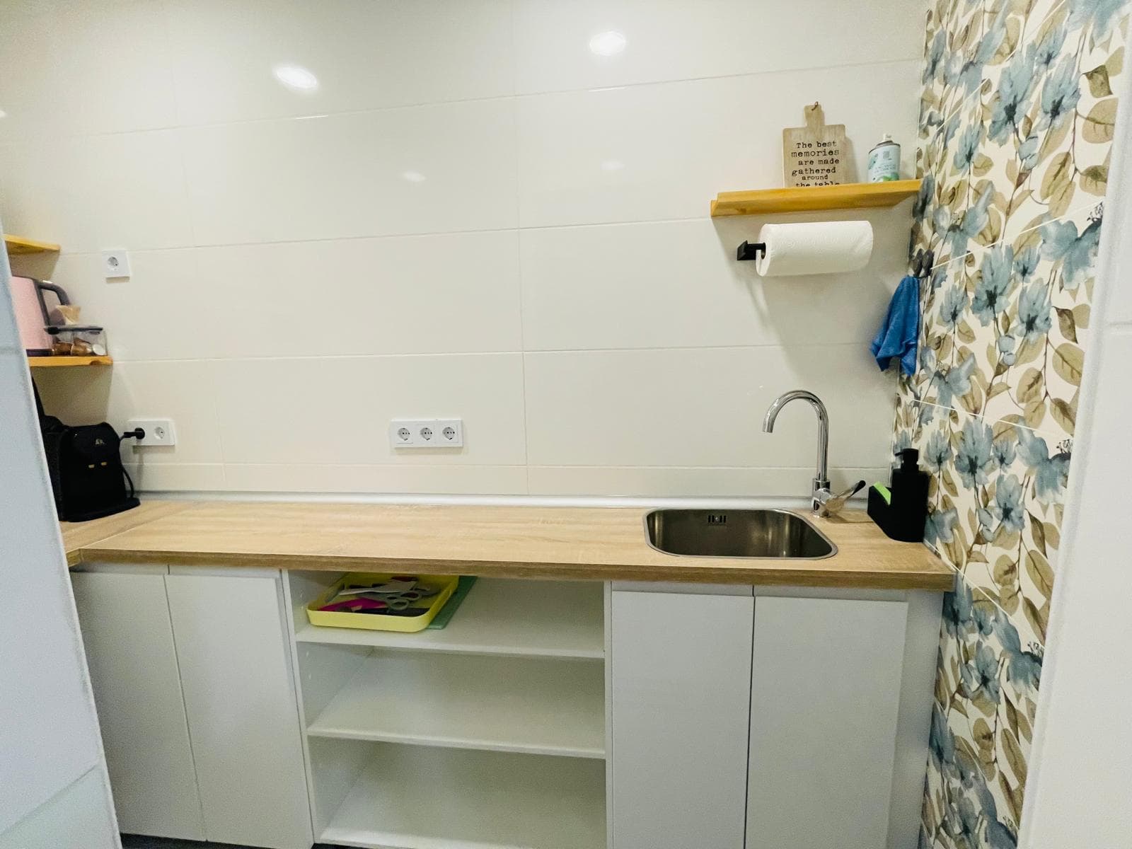 Zona de cocina y office
